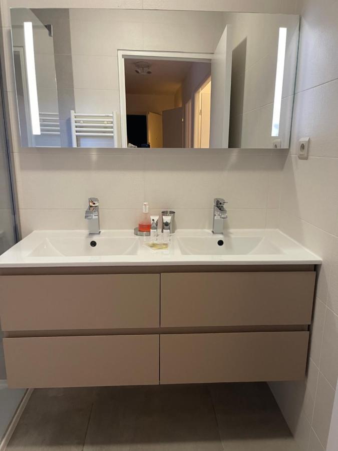 Domaine D'Ahmosis, Modern 2 Bedrooms Refurbished Apartment, F3 Moderne Fraichement Renove Ле Кане Екстериор снимка
