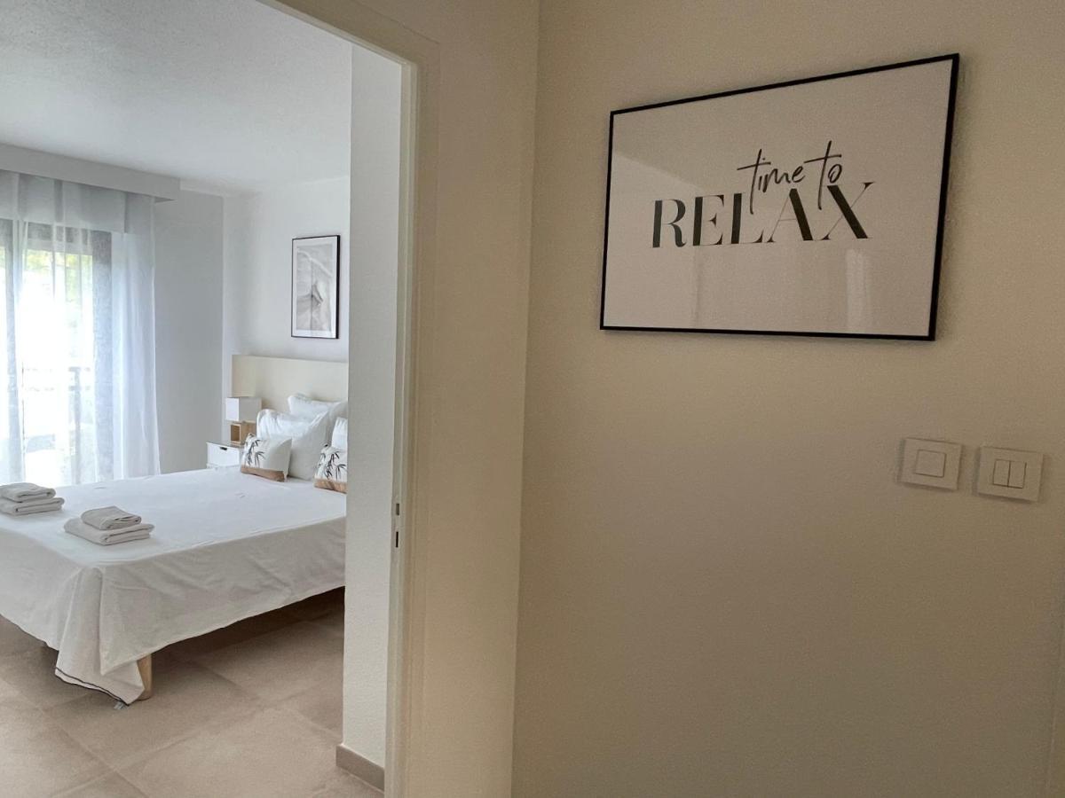 Domaine D'Ahmosis, Modern 2 Bedrooms Refurbished Apartment, F3 Moderne Fraichement Renove Ле Кане Екстериор снимка