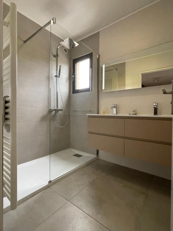Domaine D'Ahmosis, Modern 2 Bedrooms Refurbished Apartment, F3 Moderne Fraichement Renove Ле Кане Екстериор снимка
